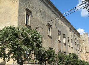 Tricase - Piazza Giuseppe Pisanelli - Uno scorcio di Palazzo Gallone